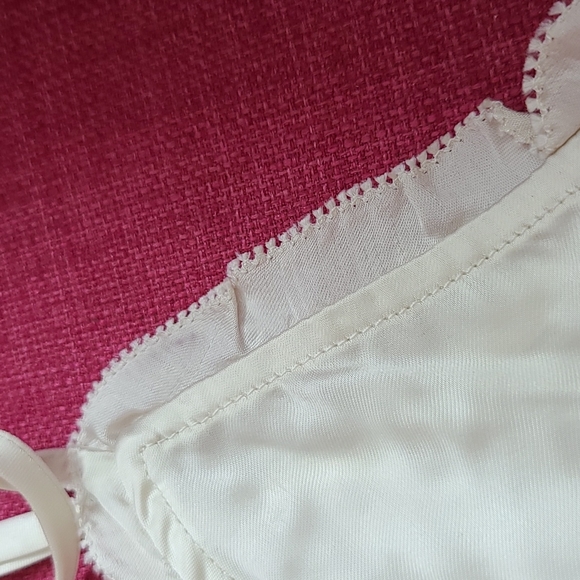 NWOT aritzia wilfred ruffle camisole averio M - Picture 11 of 13